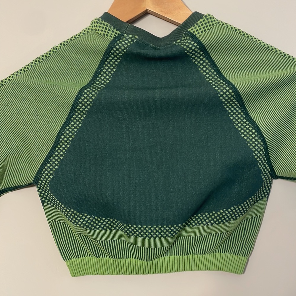 Nwt Fabletics Jessie Seamless Crop Top - image 6